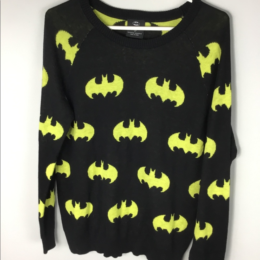 Batman black yellow graphic crew sweater Halloween